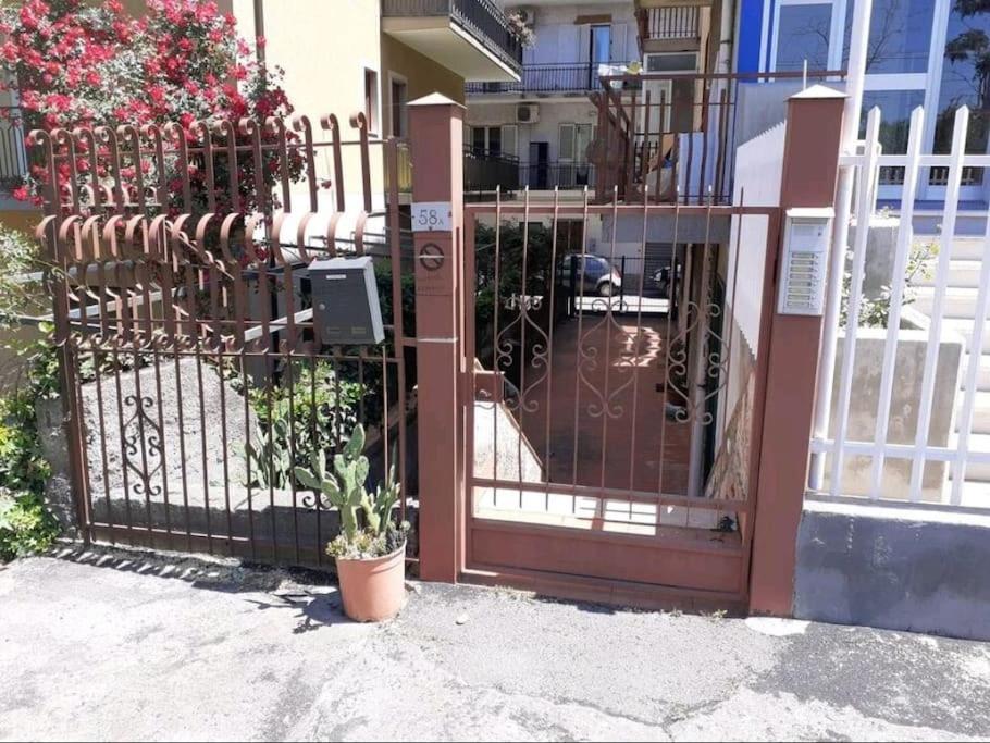 Appartamento Da Nella Giardini-Naxos Extérieur photo